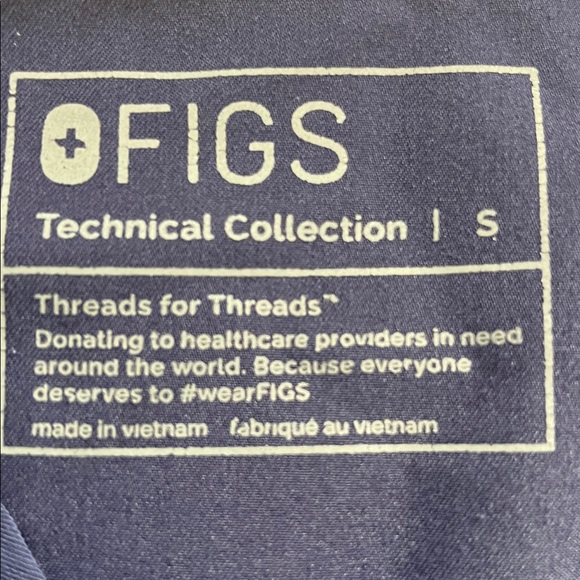 Figs Women’s Navy Scrub Short Sleeve Top Size Small - Picture 4 of 8